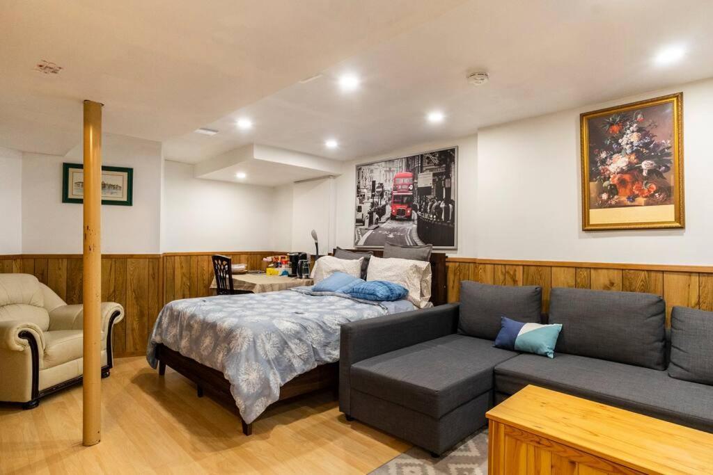 Big Oasis Studio Near Airport Yyz Hotel Toronto Eksteriør billede